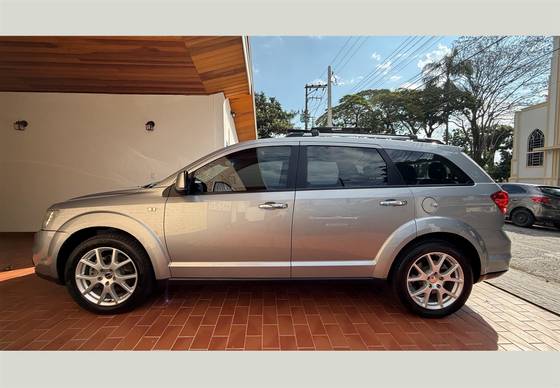 DODGE JOURNEY 3.6 RT V6 GASOLINA 4P AUTOMÁTICO
